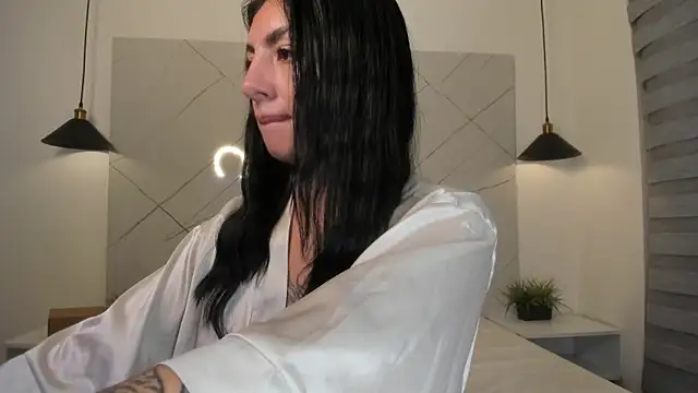 ANTONELLA__ROUSE_'s cam snapshot