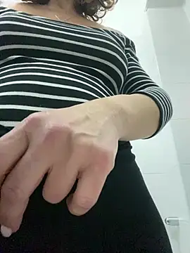 Maia_P's cam snapshot