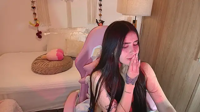 iriswest_'s cam snapshot