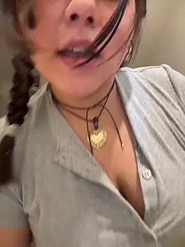 NamiNae live sex cam