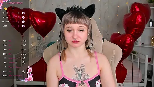 Tori_Cutie's cam snapshot