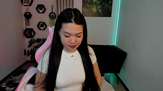 LunaPurrr's cam snapshot