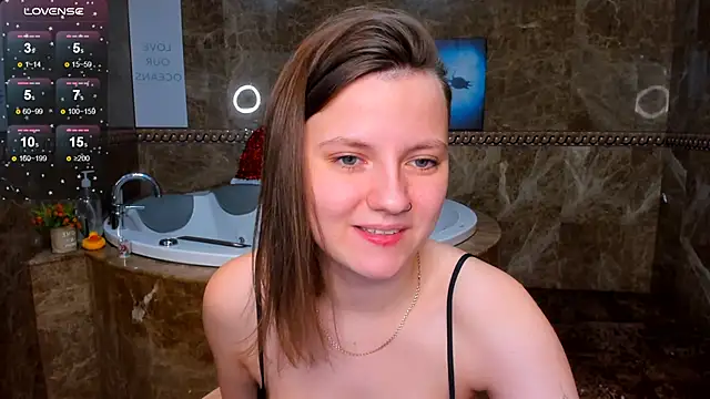 MelindaTin's cam snapshot