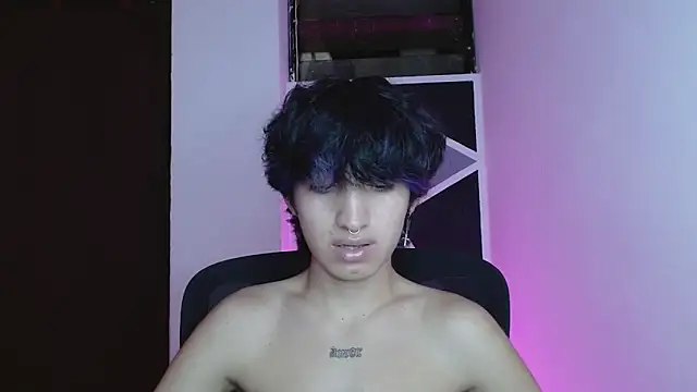 littlextreme live sex cam