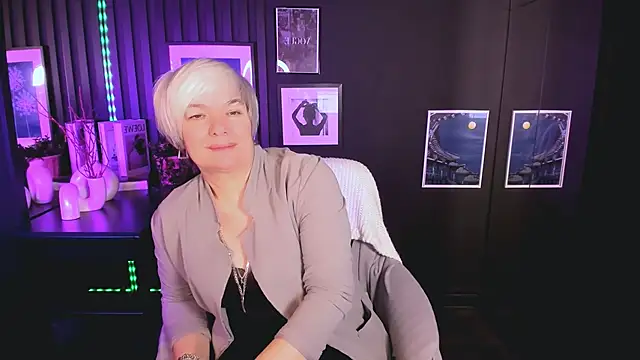 CarmenSoft live sex cam