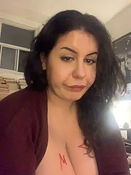 holyeroticss live sex cam