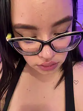 Emily_Taylor2's cam snapshot