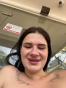 MiraReach live sex cam