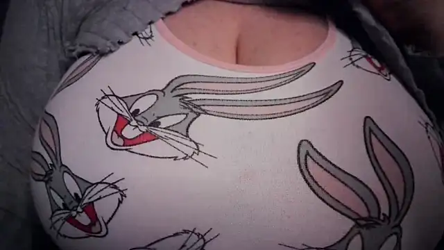 AnnyelinnaLove's cam snapshot