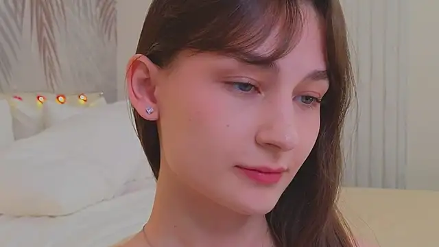 LolaPrise's cam snapshot