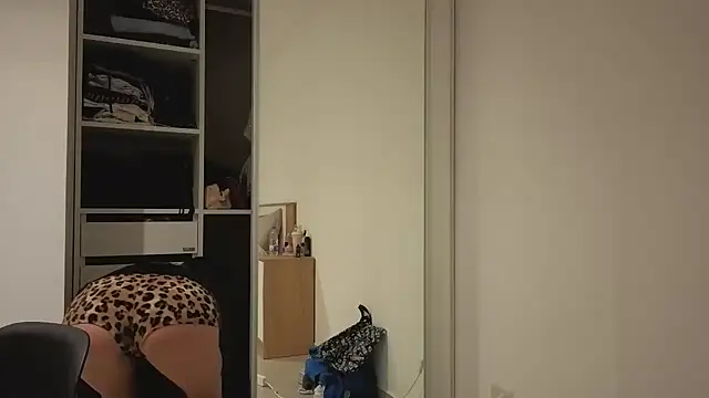 Lolykush's cam snapshot