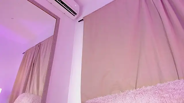 ameliiaa_smith's cam snapshot