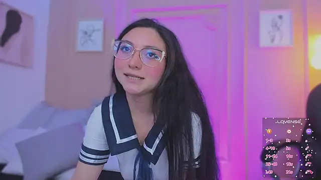 lucy_neil's cam snapshot