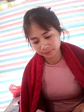 Him_MountainGirl live sex cam