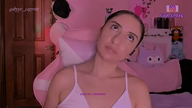 gabyye_capprins's cam snapshot