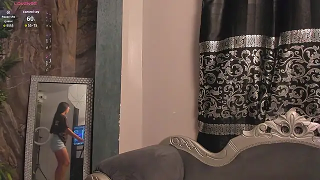 sydney_miller_'s cam snapshot