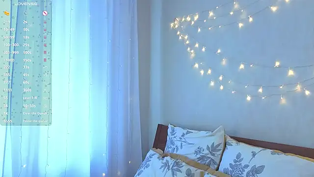 IdaValenti live sex cam