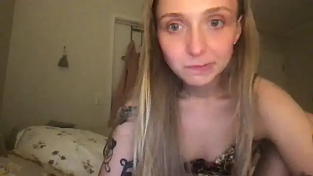 rose_puzzy69's cam snapshot