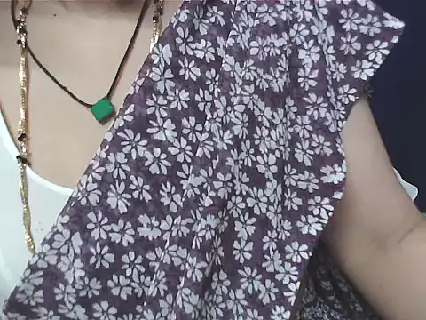 sunitha-3's cam snapshot