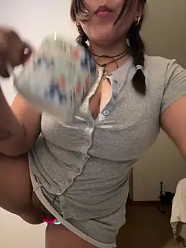 NamiNae live sex cam