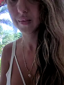 Bella-Grace live sex cam