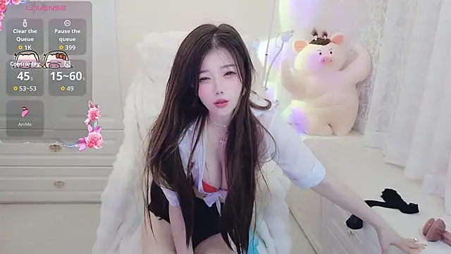 Coco-Di live sex cam