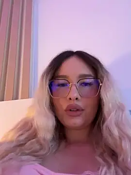 mollyxxx live sex cam