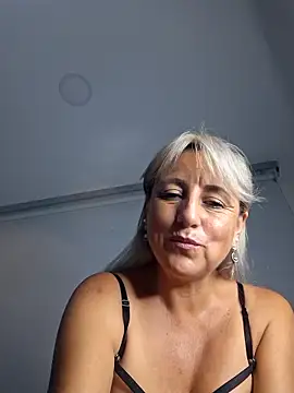 almaluna7 live sex cam