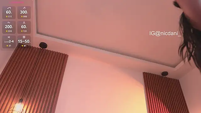 nicdani_1 live sex cam