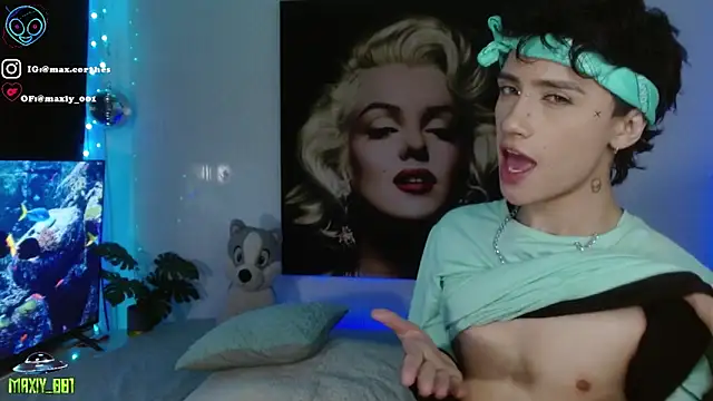 maxiy_001 live sex cam