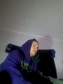 ChuckyyDee's cam snapshot