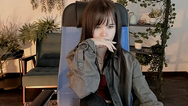 Elainebeness live sex cam