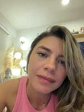 alicee16 live sex cam