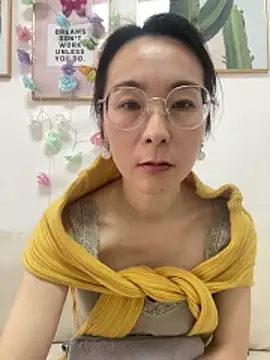 you-005 live sex cam