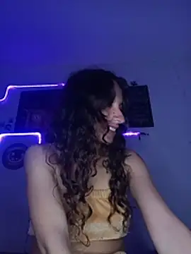 AlexxaAndRileyy live sex cam