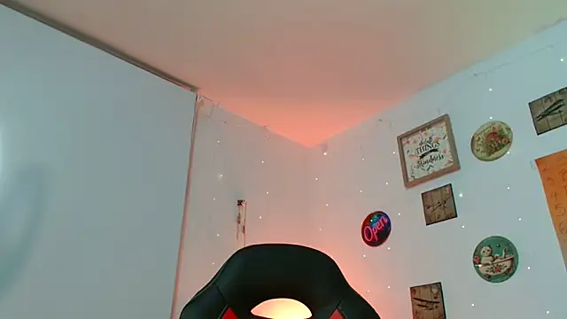 Catamilf77's cam snapshot