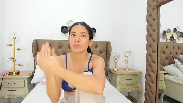 Skylerwhite02's cam snapshot