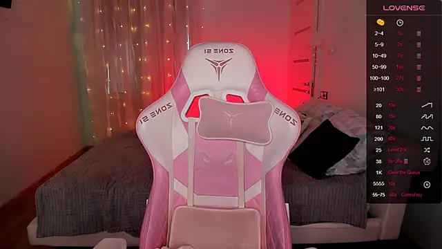 AnyaTaylor_'s cam snapshot