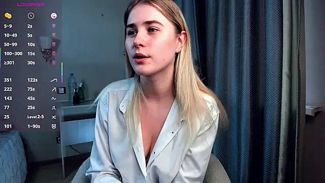 LuanaFincel live sex cam