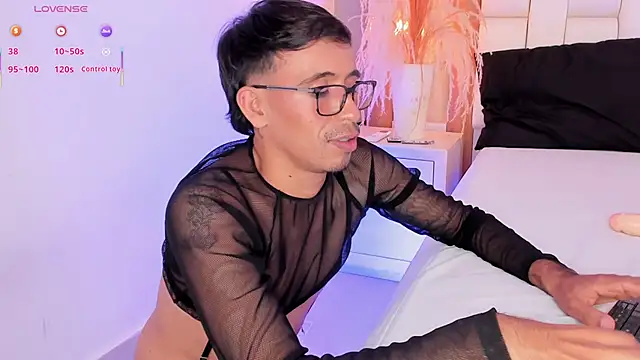 Mr_aronnn_'s cam snapshot