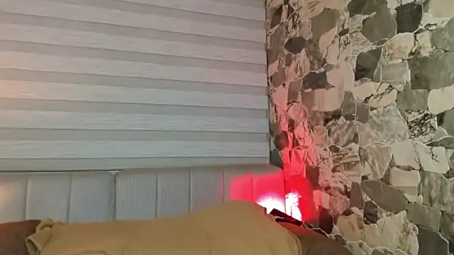 ZYZZ1312 live sex cam