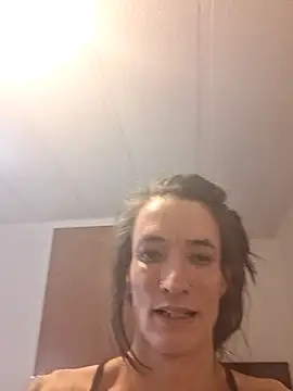 MaitressePomme3 live sex cam