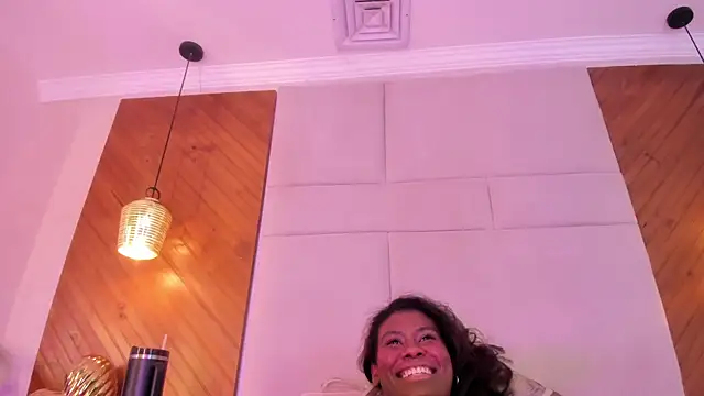 EroticAlana1 live sex cam