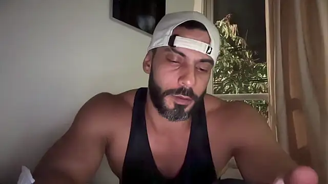 romeolovedark live sex cam