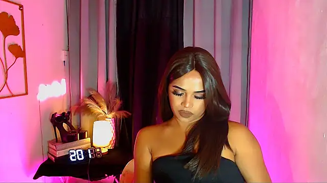 Lorainnelustts live sex cam