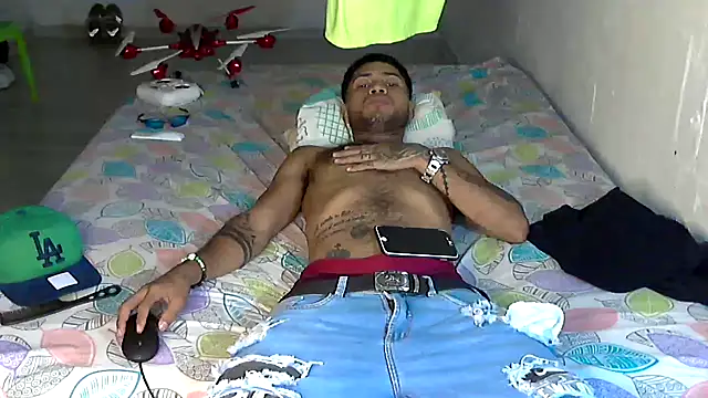 AXionX's cam snapshot