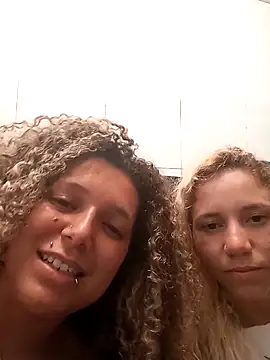 LoiraQuente69's cam snapshot