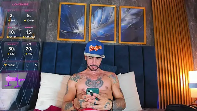 Lancelot_Benwick live sex cam