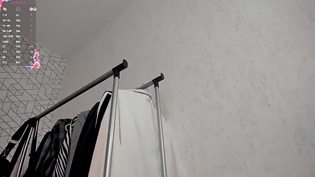 NayaValen's cam snapshot