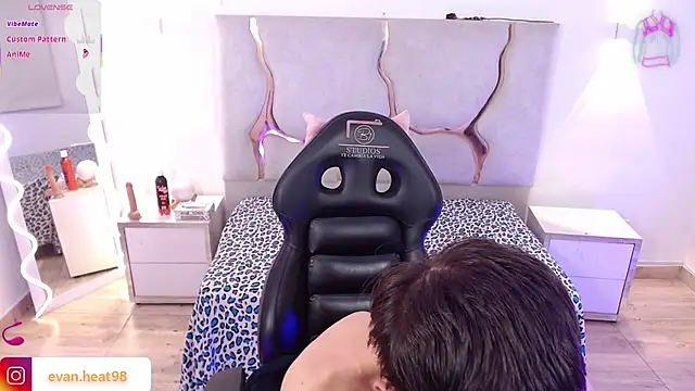 EVAN_TAY's cam snapshot